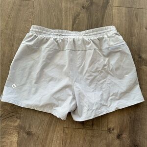 Lululemon Men’s Pool Shorts 5’